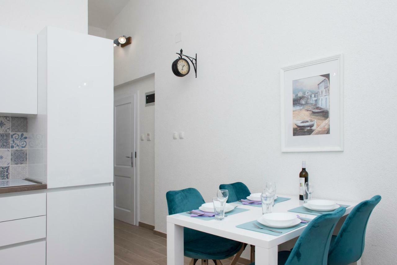Stella Anna Apartment