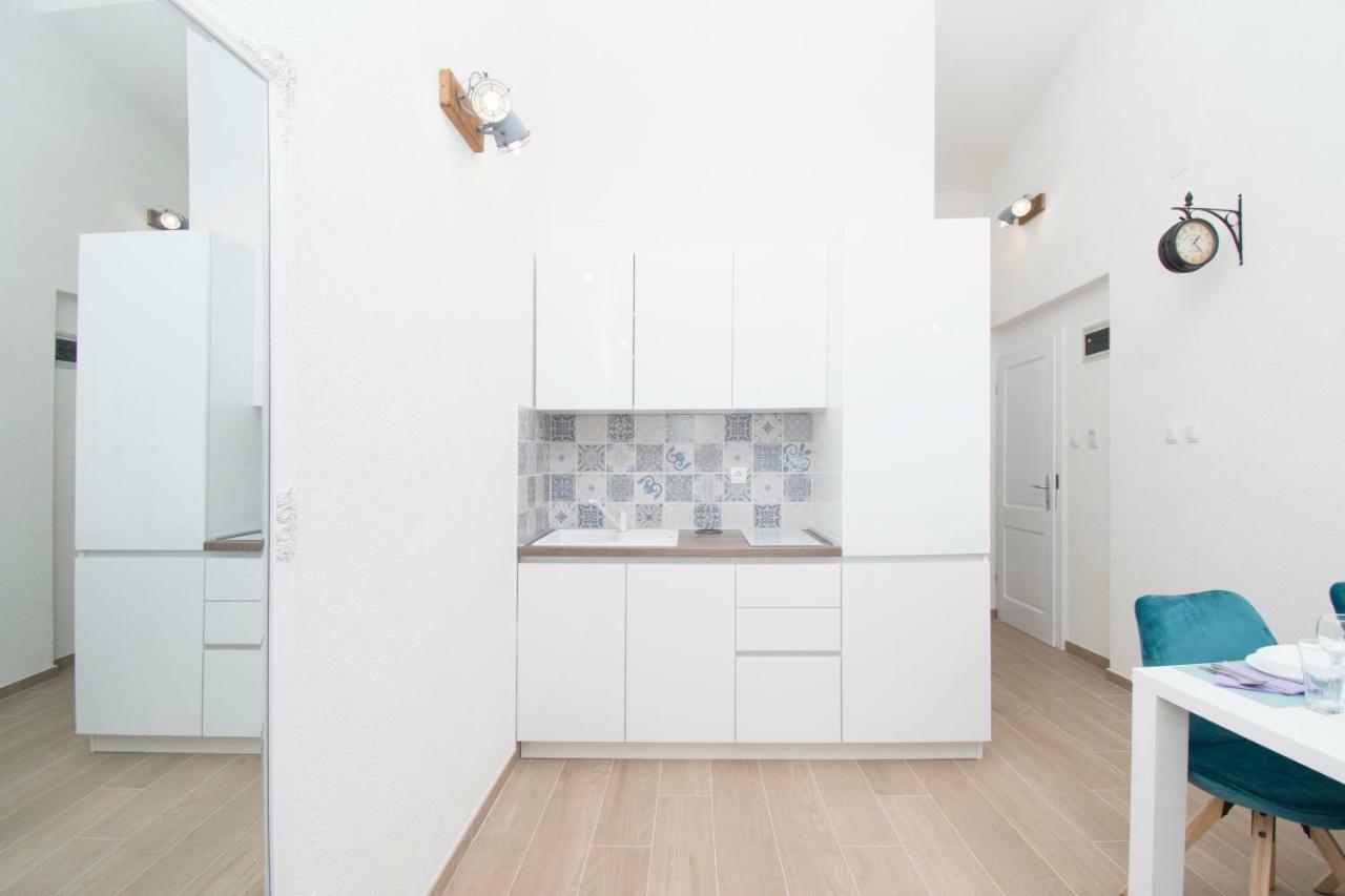 Stella Anna Apartment