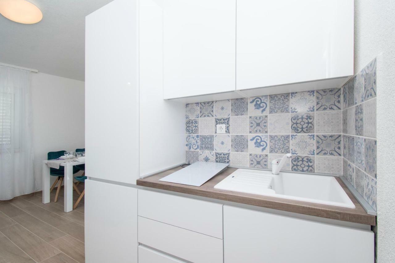 Stella Anna Apartment *